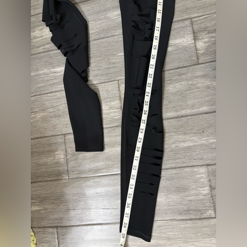 Alo Yoga High-Waist Ripped Warrior Leggings black Yoga Core Streetwear XS - Picture 11 of 12